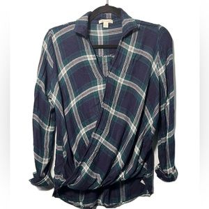 • Plaid Wrap Top Green and Blue